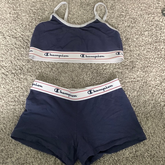 Champion set - Picture 1 of 1